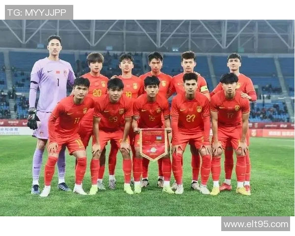 中国U22足球队迎战朝鲜队全力争胜展现青春风采