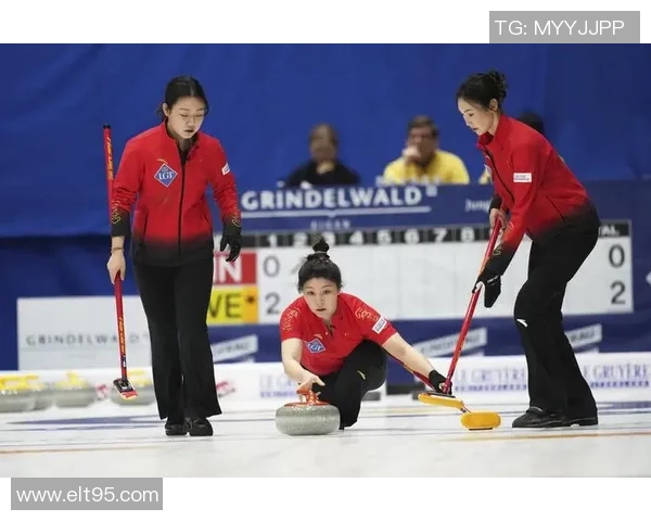 2015男子冰壶世锦赛中国队精彩对决回顾与精彩瞬间分析
