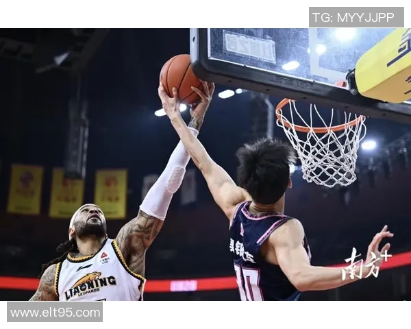 新赛季CBA常规赛精彩对决广东队迎战北控队全力争胜展现篮球魅力